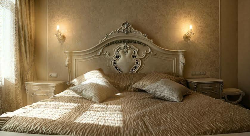 Park Hotel Днепър Екстериор снимка