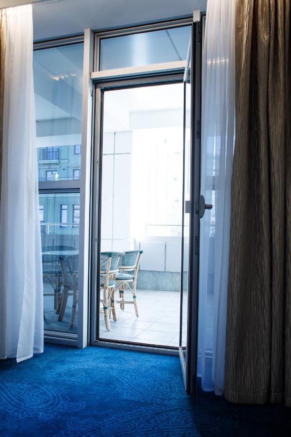 Park Hotel Днепър Екстериор снимка